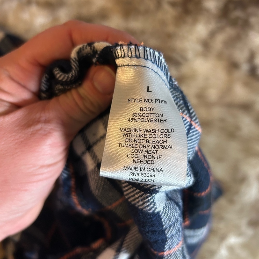 Women’s Size Large Flannel Blue Plaid Cropped Y2K streetwear casual comfy - Picture 7 of 7